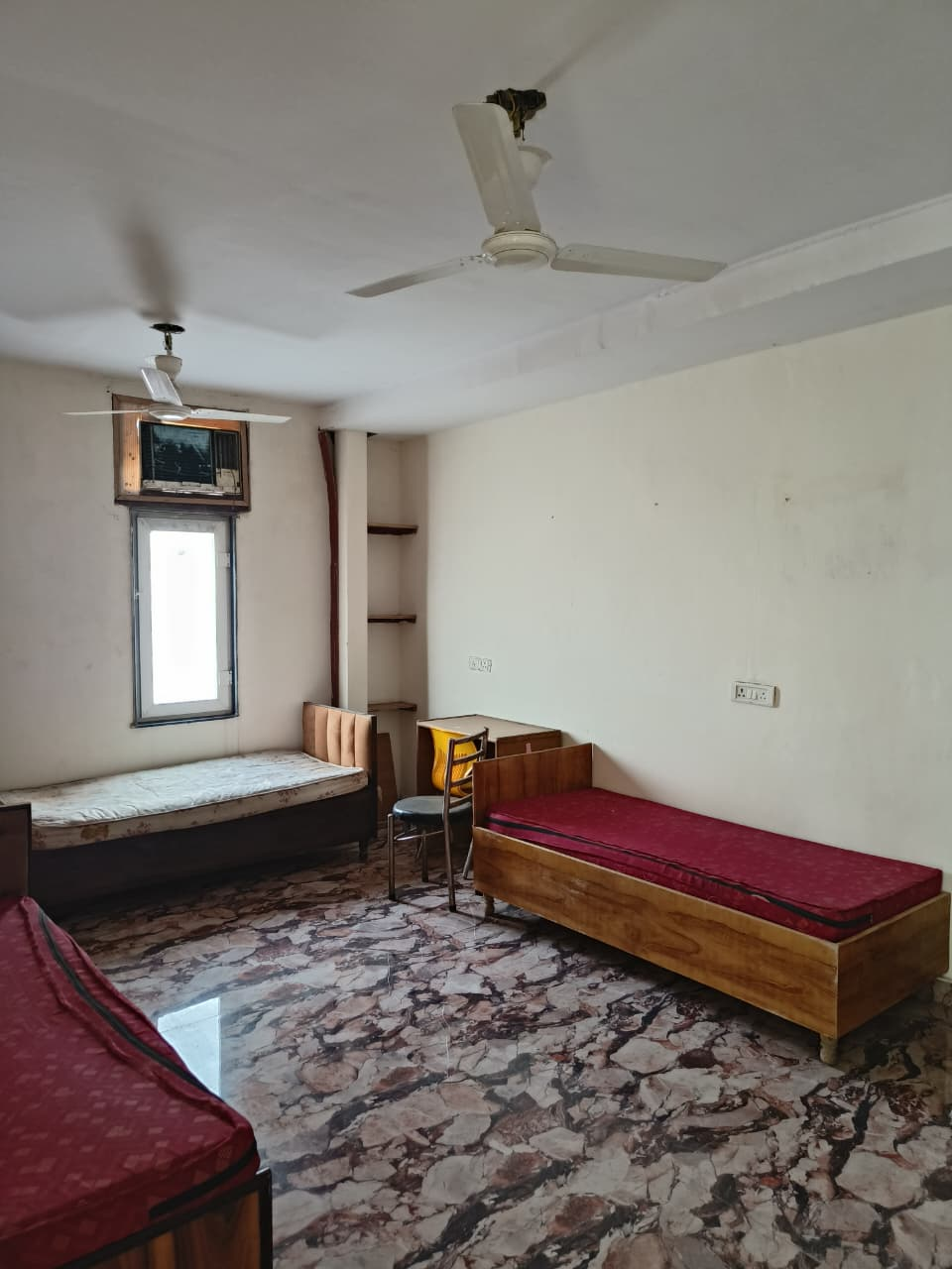 Green View Residence - PG in GTB Nagar